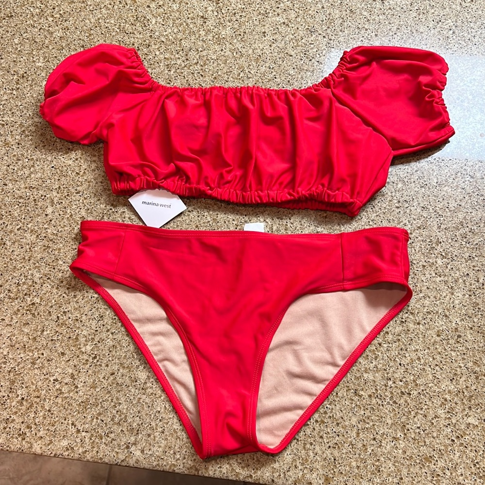 Marina West 2Pc Swim Suit. Top XL Bottom L. NWT